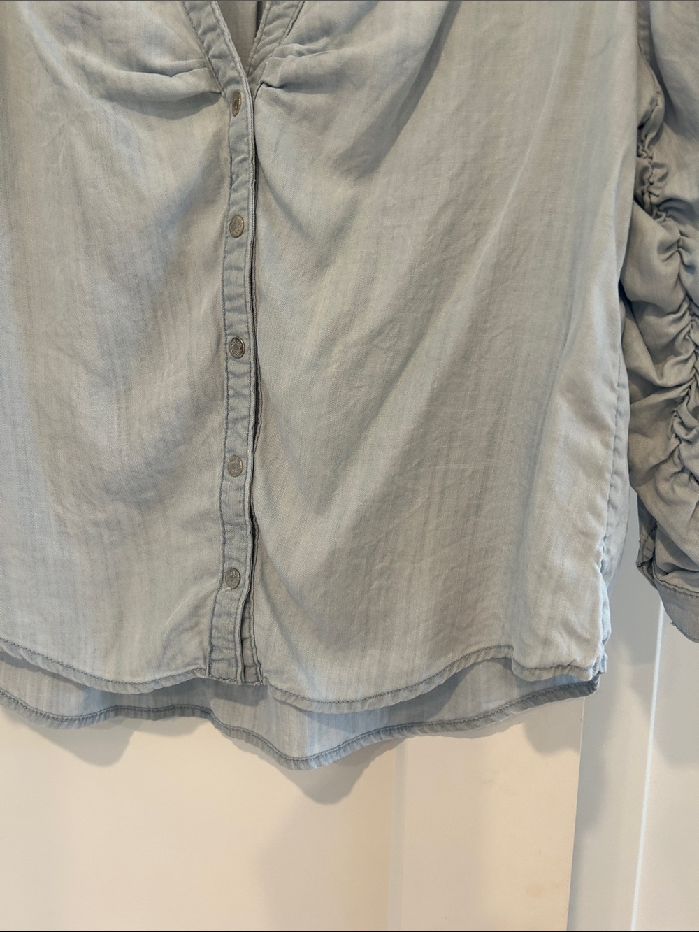 White House Black Market Light Blue Shirt - Picture 4 of 5